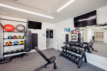 Fitness Center - Photo Gallery 5