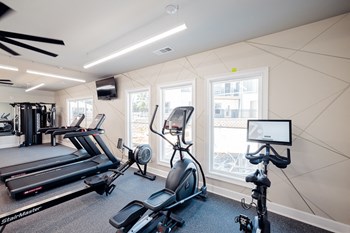 Fitness Center - Photo Gallery 3
