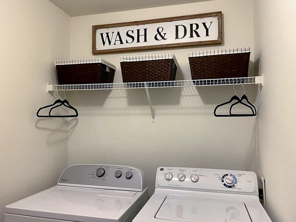 Washer Dryer at Helena Springs, Georgia, 30909