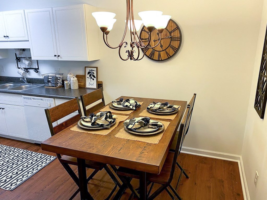 Elegant Dining Space at Helena Springs, Augusta, GA 