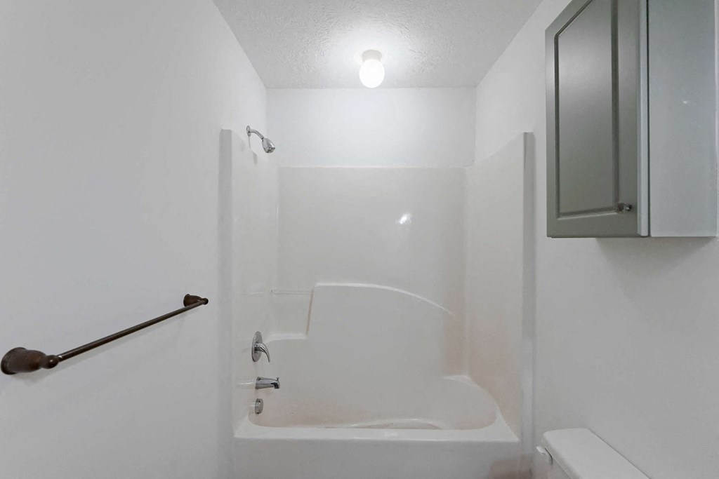 Bathroom with tub/shower combo at Sterlington Apartments, Grovetown, Georgia