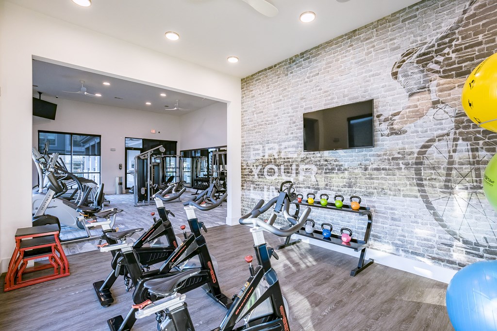 High Endurance Fitness Center at Cue Luxury Apartments, Cypress, TX, 77433