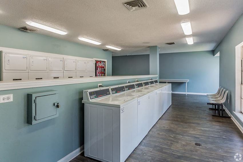 The Trails At Mt. Moriah Apartments, 3048 Moriah Trail, Memphis, TN