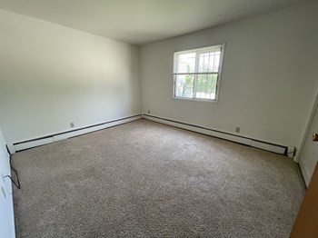 3869 N Humboldt Avenue 1-2 Beds Apartment for Rent - Photo Gallery 5