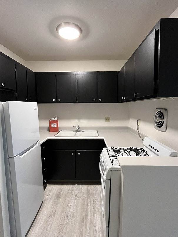 River Edge Apartments