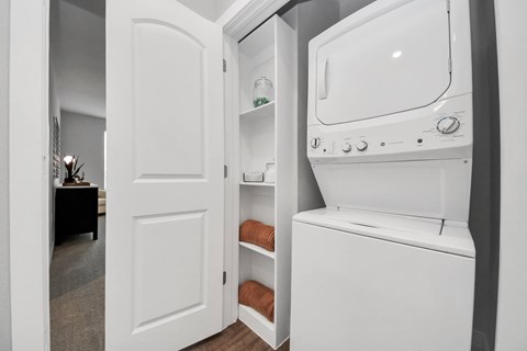 2002 Spring Stuebner Rd 1-2 Beds Apartment for Rent