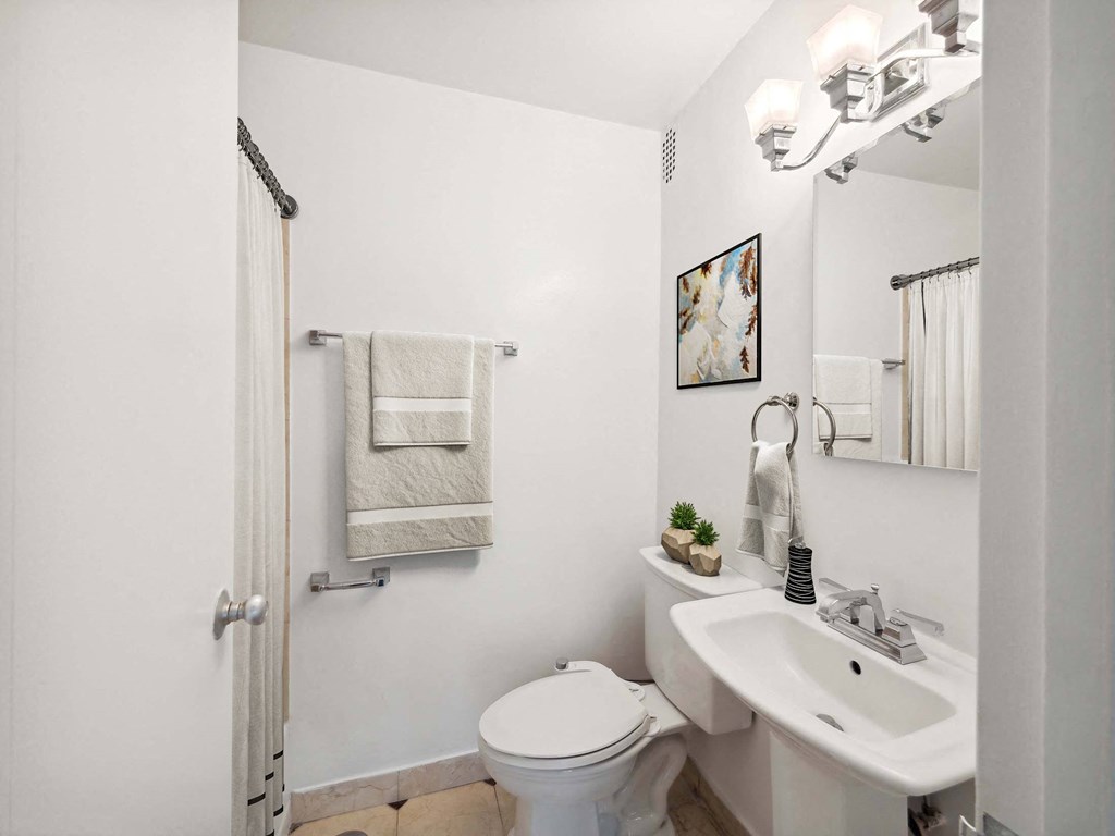 one bedroom floor plan bathroom