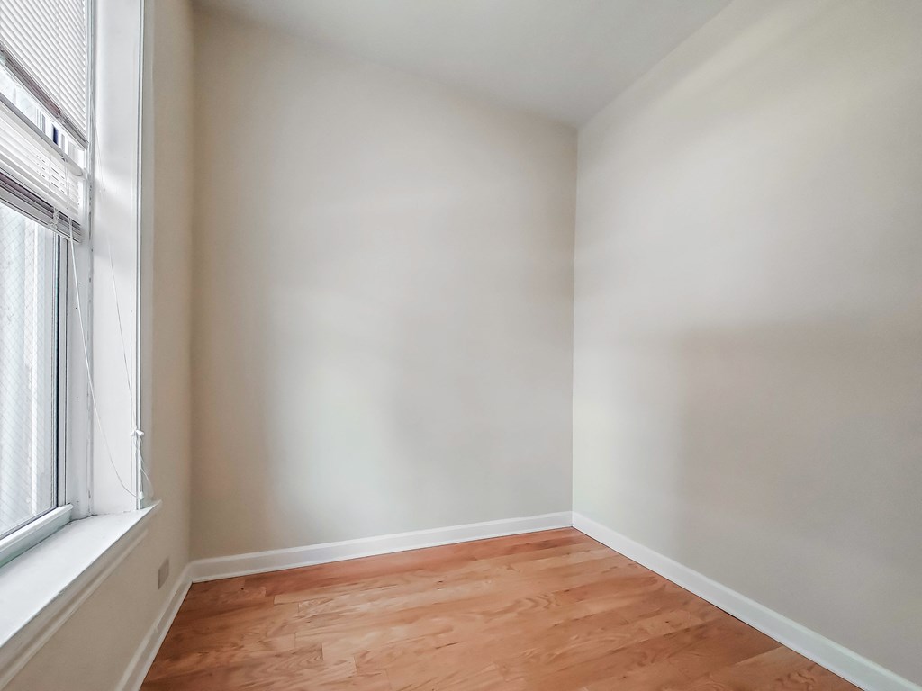 North Flats Bedroom Wicker Park