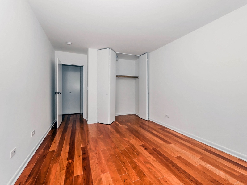 Presidential Apartments - Bedroom