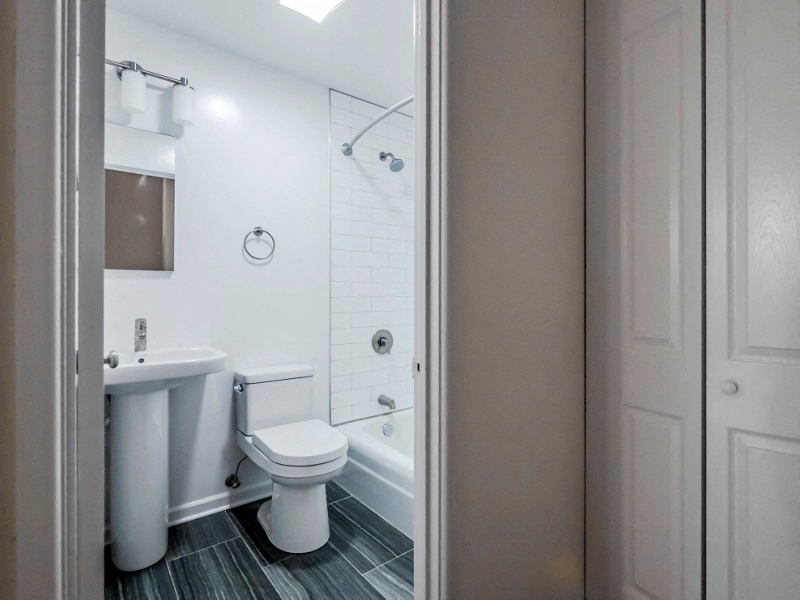 Grace Shores - Bathroom Photo