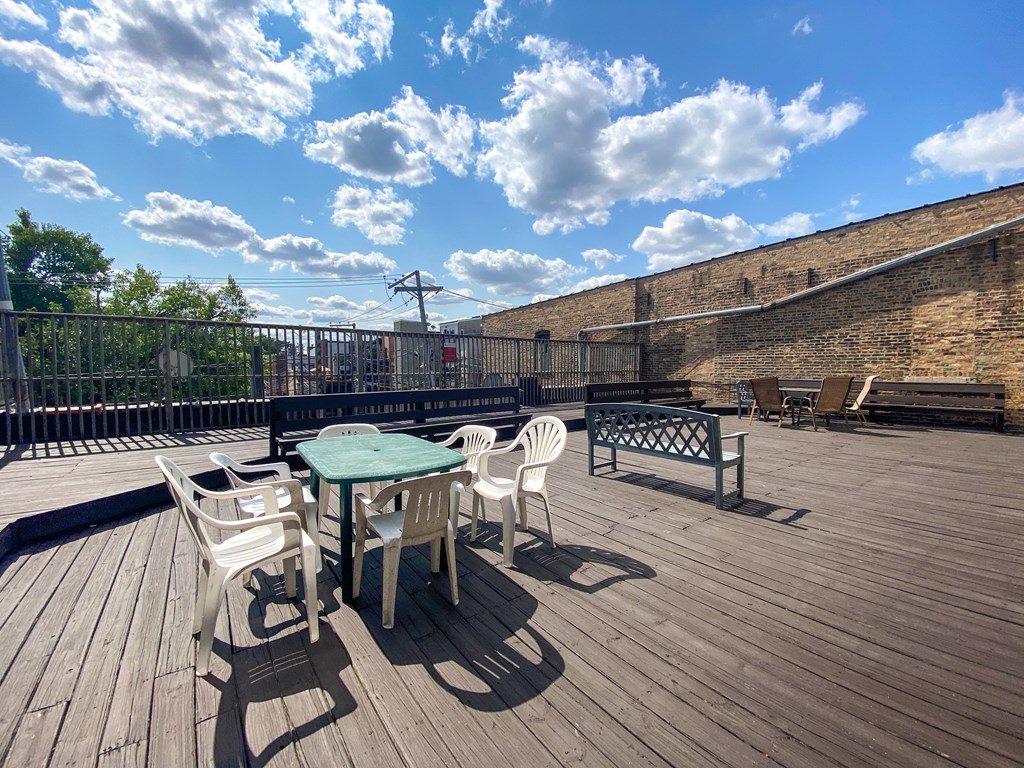 Fullerton Lofts Sundeck