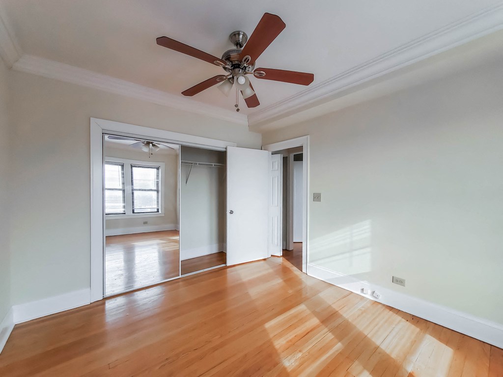 The Patricians Apartments Lincoln Park Chicago Bedroom