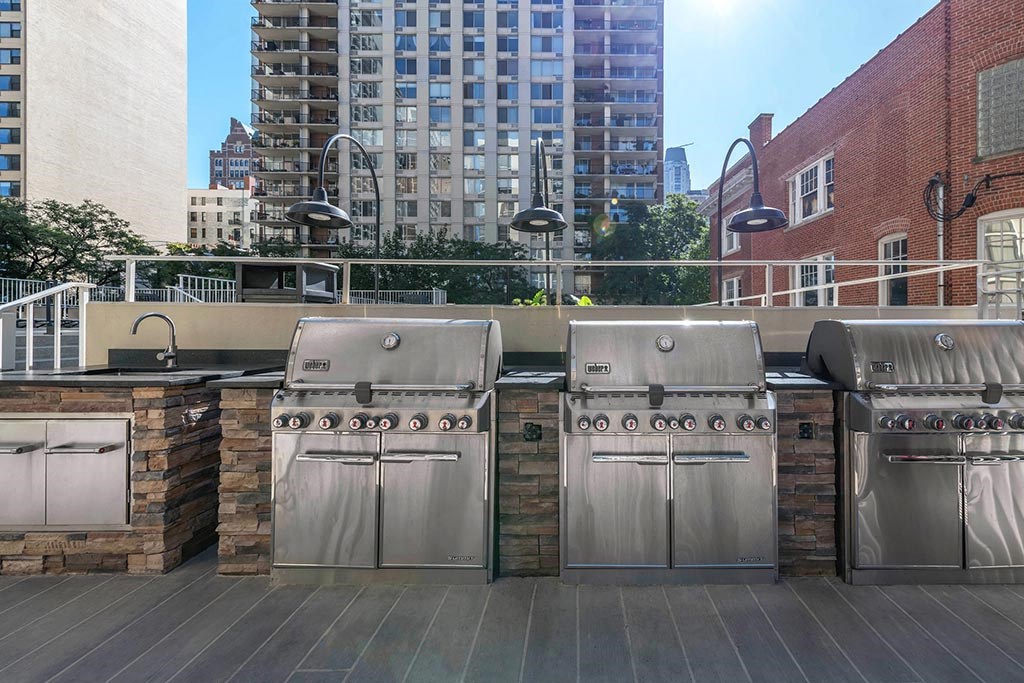 65 East Scott Sundeck Grilling Station