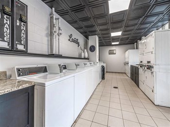 Buena Shores Laundry Room - Photo Gallery 5