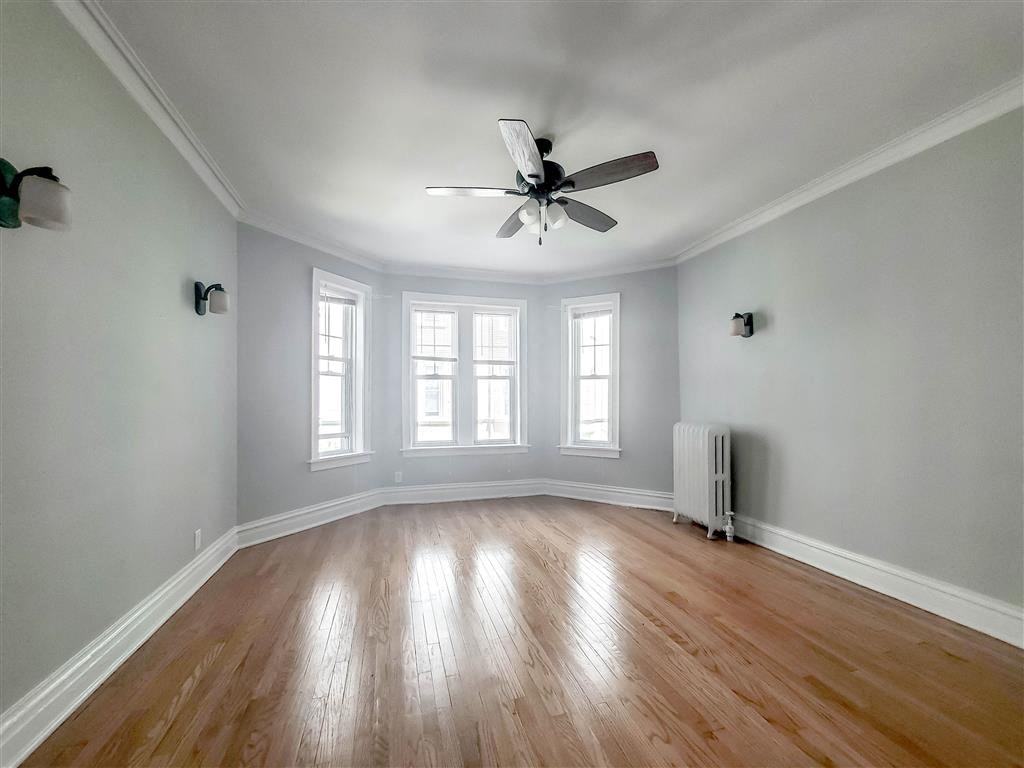 Green Manor - Living