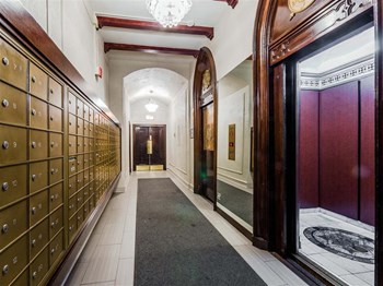 The Patricians Apartments Lincoln Park Chicago Vintage Mailboxes - Photo Gallery 3