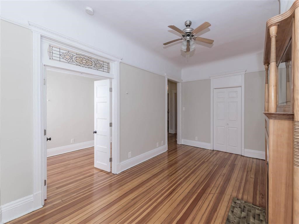 The Pelham - Living Room