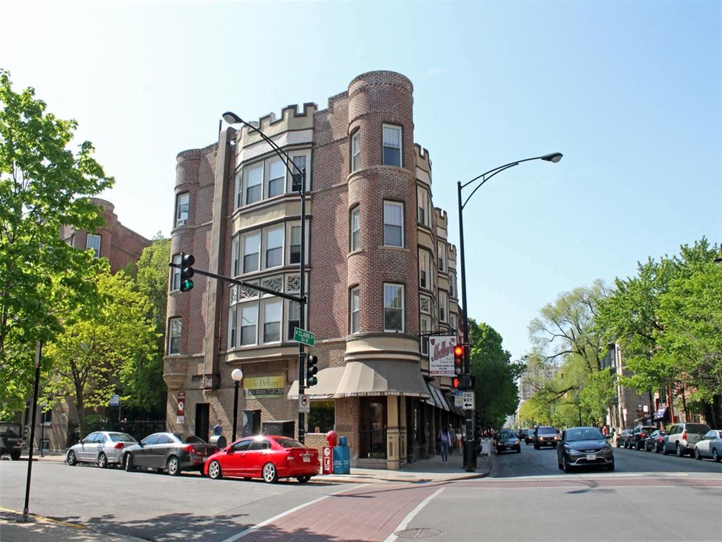 The Pelham - Exterior