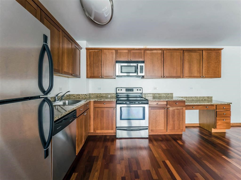 Group Fox - The Van Der Rohe - Kitchen