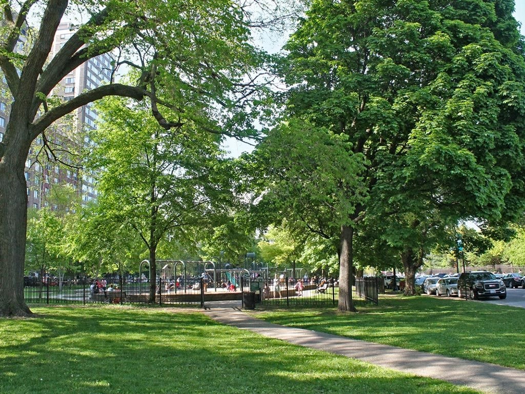 Fox Luxury Apartments - Chicago Park District Fox Luxury Apartments - Chicago Park District