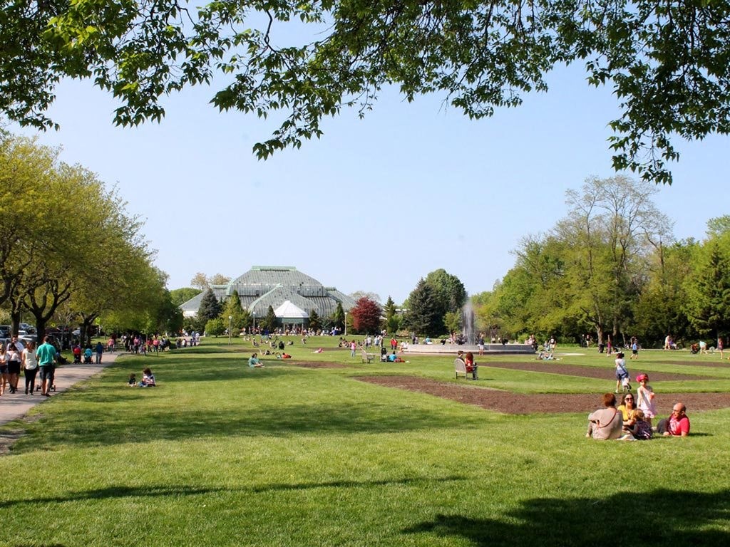 Fox Luxury Apartments - Chicago Park District