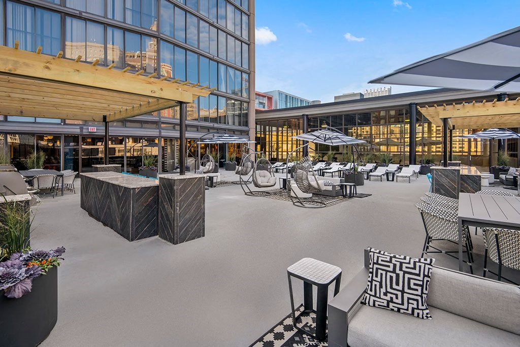 777 South State - Roof Deck