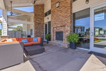 5400 N Summit Street 1-3 Beds Apartment for Rent - Photo Gallery 33