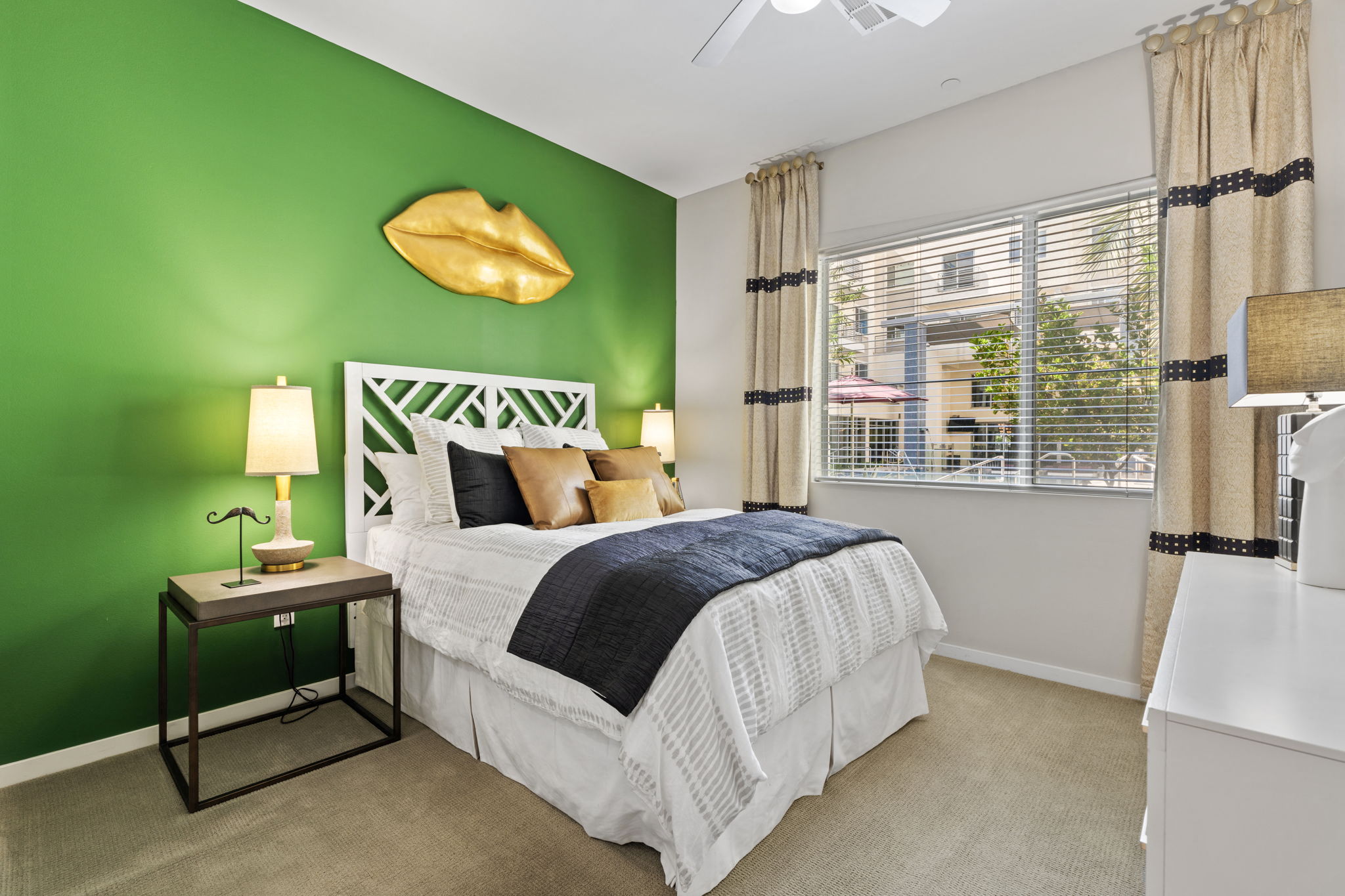 Axis Camelback Apartments, 4949 N 7th St, Phoenix, AZ - RentCafe