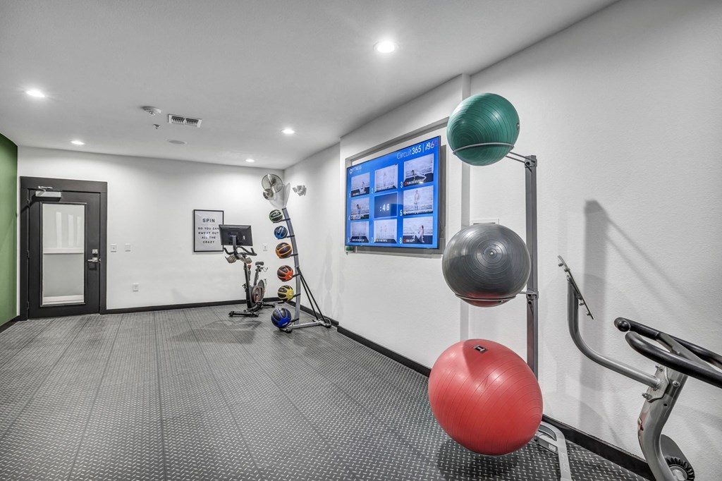 Yoga Studio¦Axis Hamilton Luxury Apartments