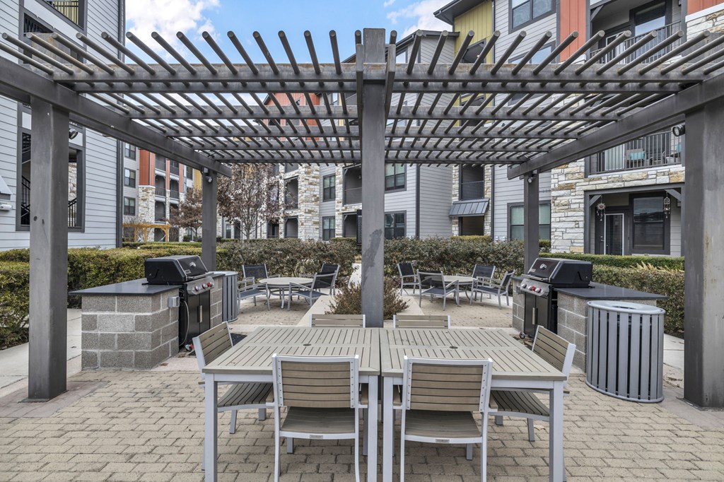 Gazebo¦Axis Hamilton Luxury Apartments