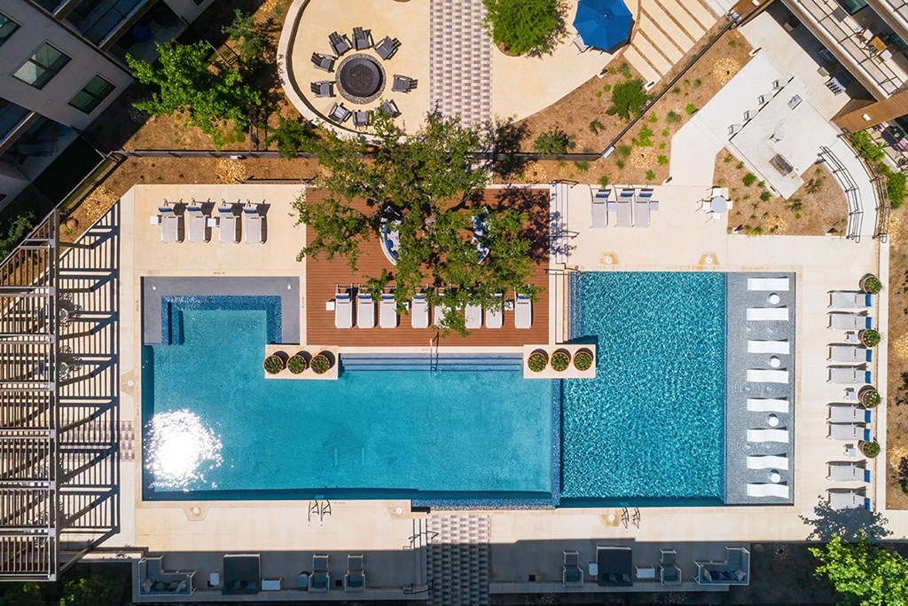 a birds eye view of the pool at the resort