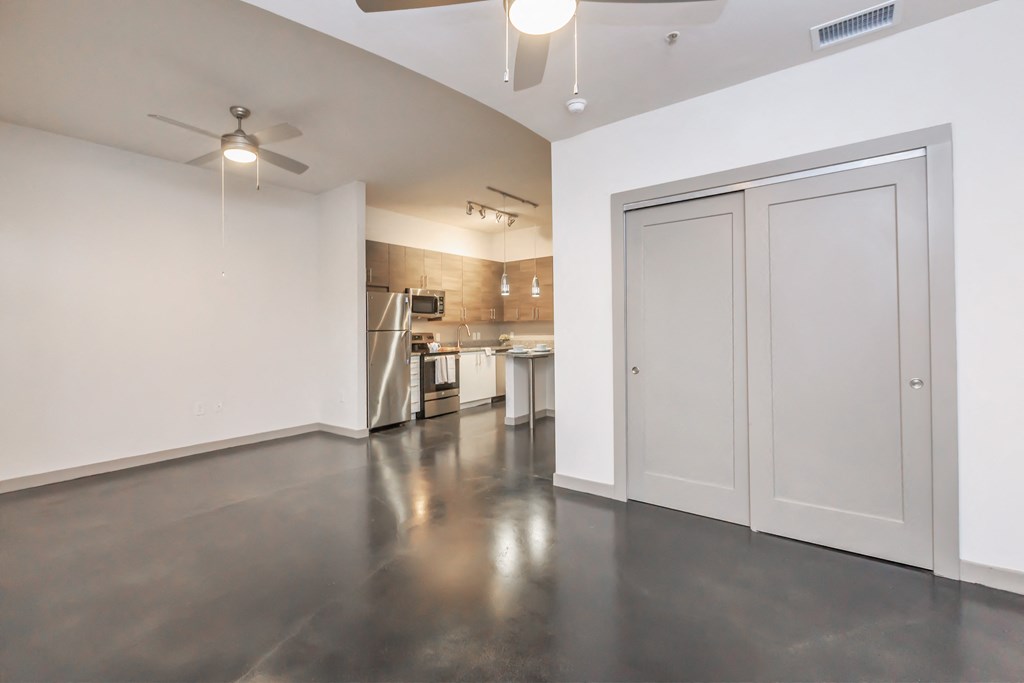 Hermitage_Apartments_Interior_7_Saint_Petersburg_FL