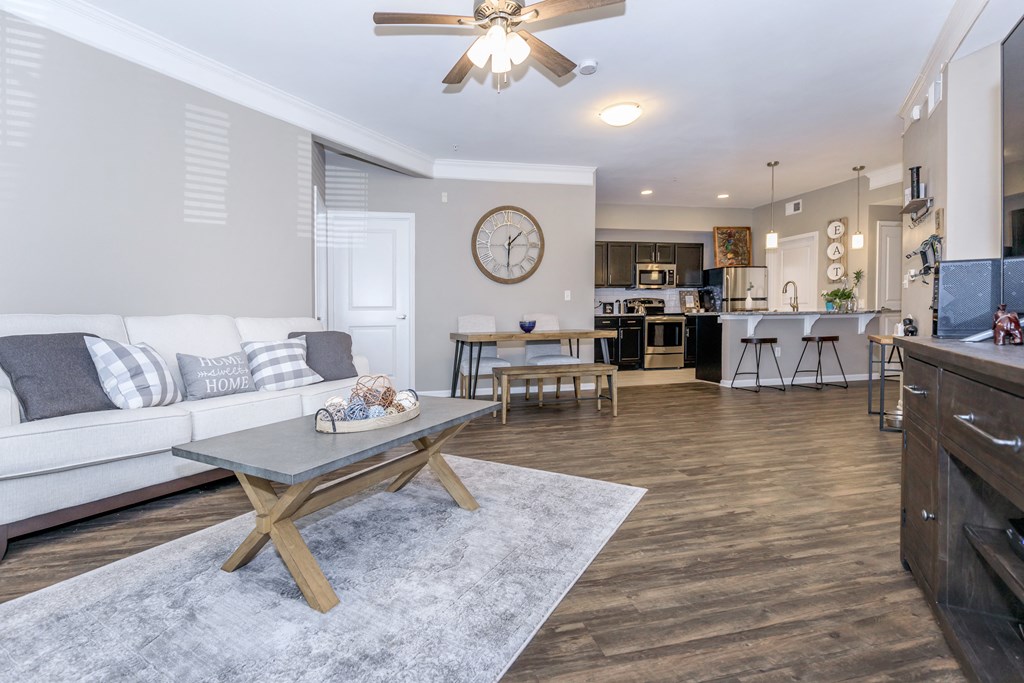 Corbin_Crossing_Interior_1_Overland_Park_KS