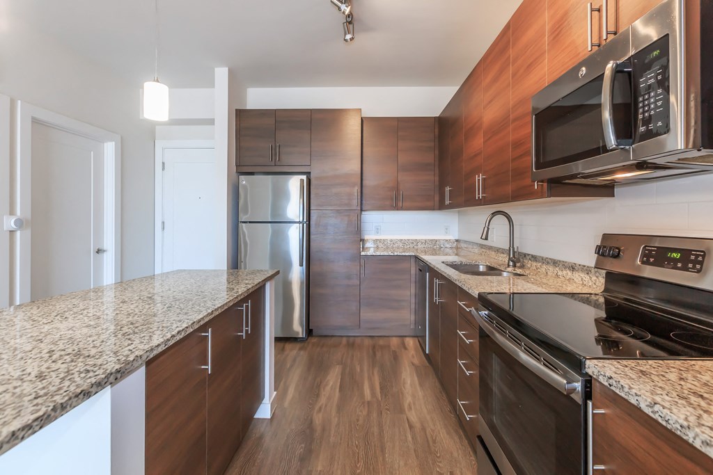 Hermitage_Apartments_Interior_9_Saint_Petersburg_FL