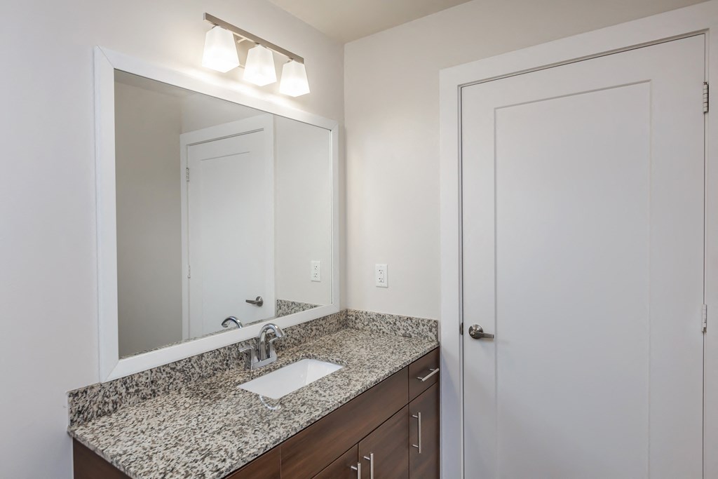 Hermitage_Apartments_Interior_10_Saint_Petersburg_FL