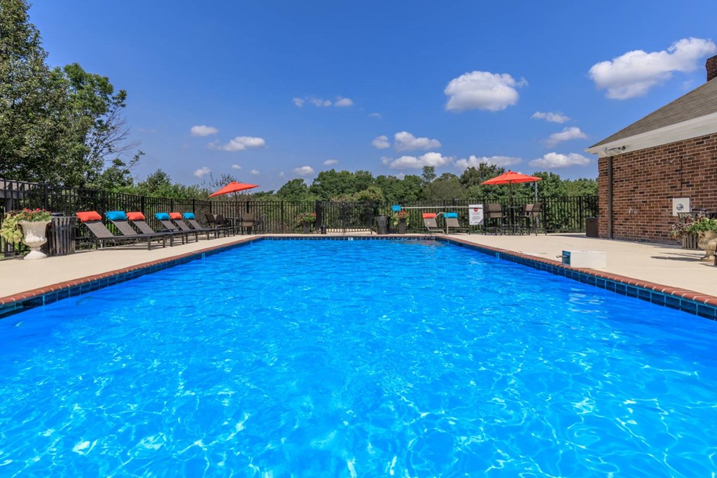 Fenwick_Place_Pool_4_Louisville_KY