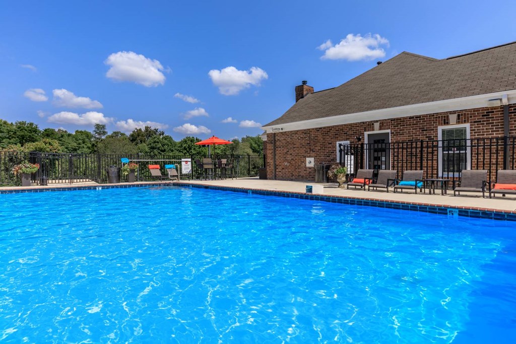 Fenwick_Place_Pool_3_Louisville_KY