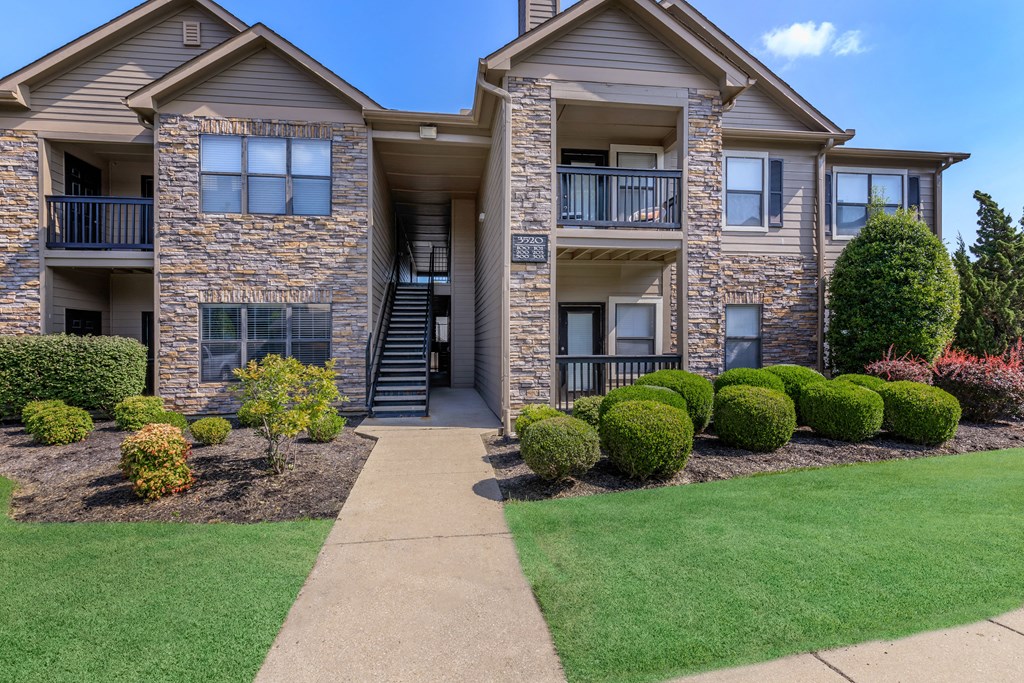 Terraces_At_Forest_Springs_Exterior_7_Louisville_KY