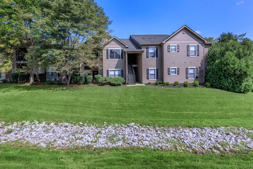 Terraces_At_Forest_Springs_Exterior_6_Louisville_KY
