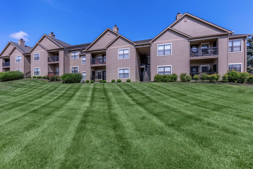 Terraces_At_Forest_Springs_Exterior_9_Louisville_KY