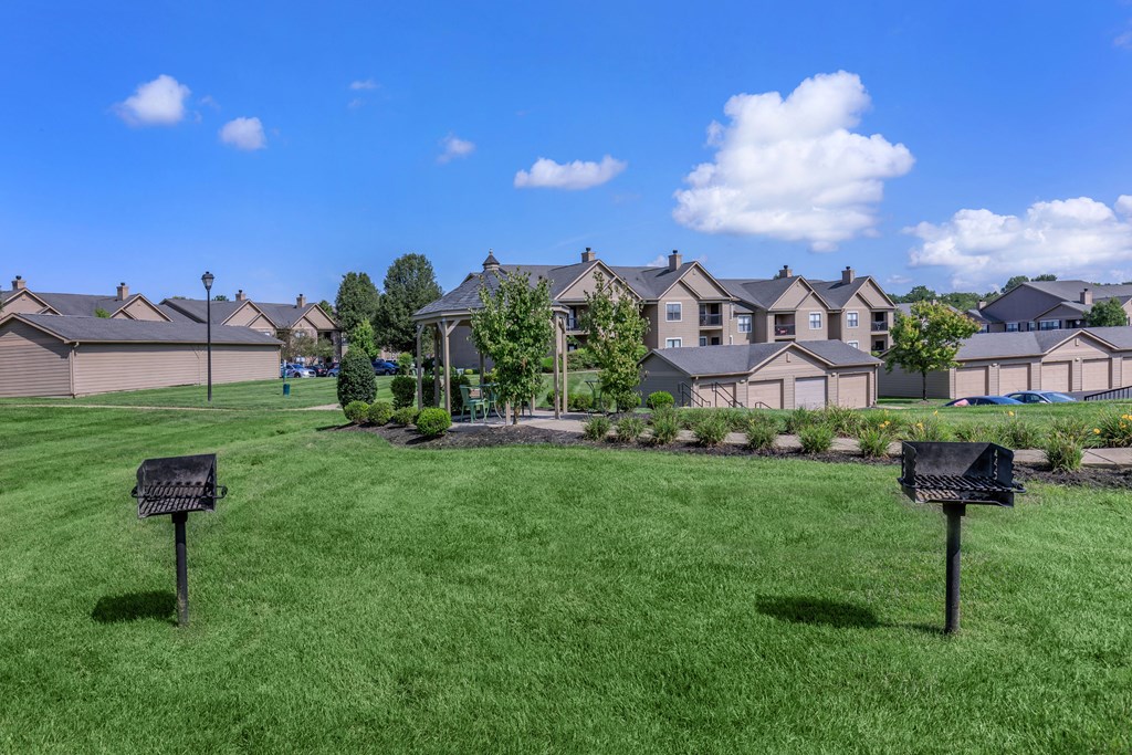 Terraces_At_Forest_Springs_Exterior_8_Louisville_KY