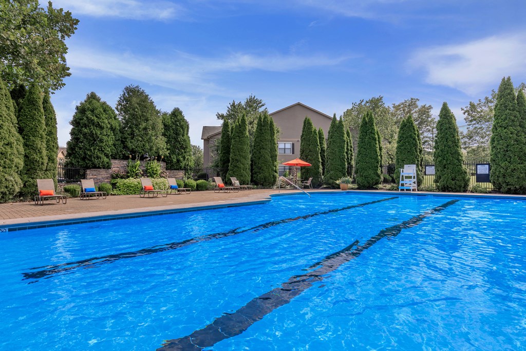 Terraces_At_Forest_Springs_Pool_7_Louisville_KY