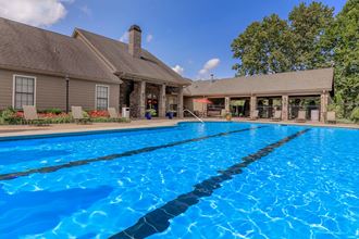 Terraces_At_Forest_Springs_Pool_1_Louisville_KY