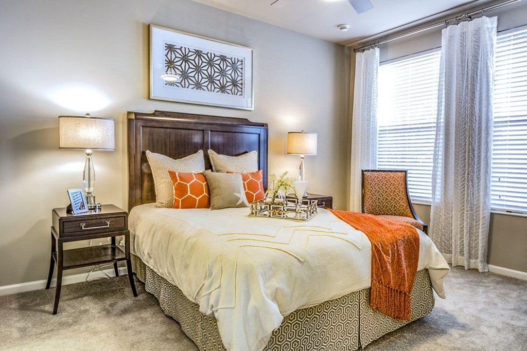 Alinea Town & Country Apartments, 12831 Daylight Dr, Des Peres, MO