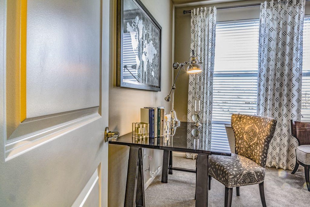 Alinea Town & Country Apartments, 12831 Daylight Dr, Des Peres, MO