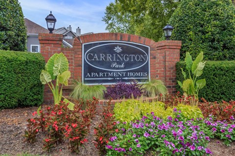 Carrington_Park_Exterior_7_St._Louis_MO