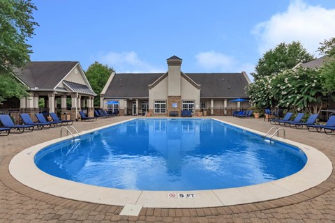 Pool 01