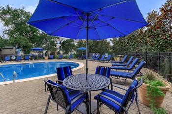 Pool Sundeck - Photo Gallery 6