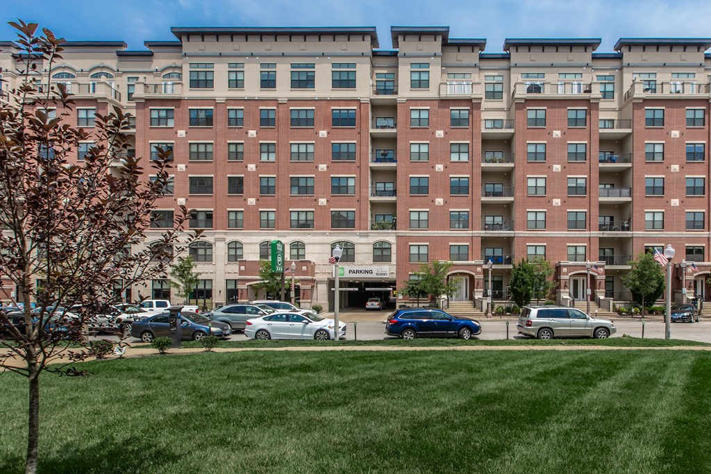 The_Orion_Exterior_21_St_Louis_MO