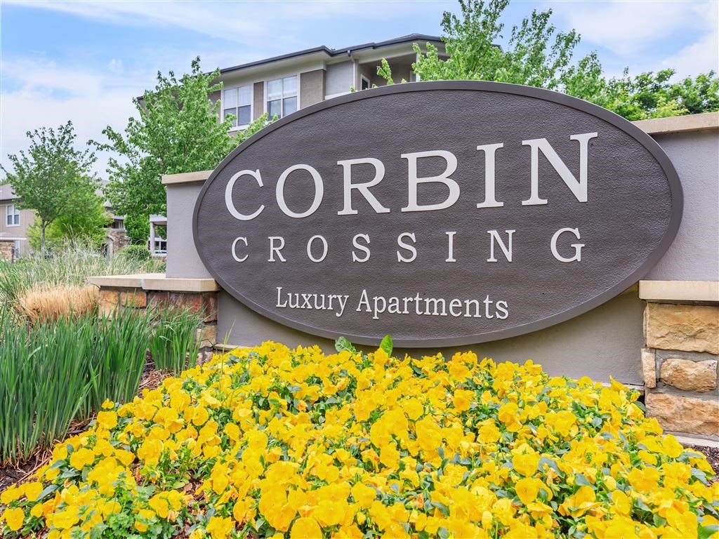 Corbin_Crossing_Exterior_24_Overland_Park_KS